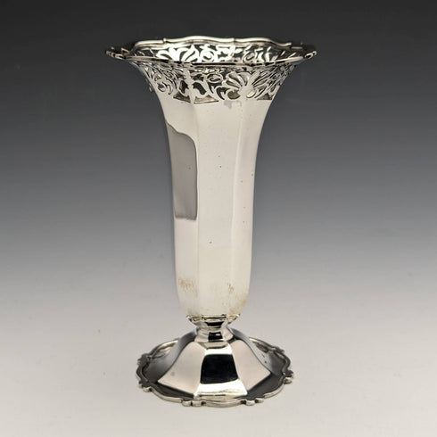 1903 British Antique Sterling Silver Vase 81g Goldsmiths & Silversmiths